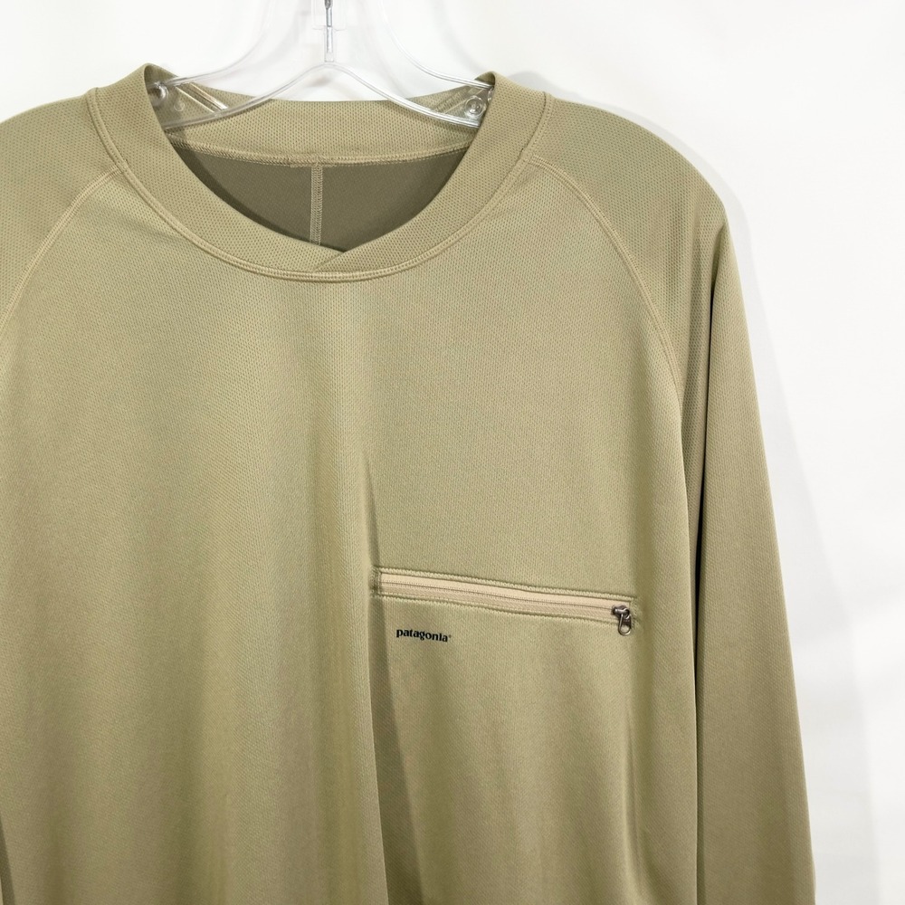 Patagonia XL Shirt Long Sleeve Sun‎ Shirt Fishing Top SPF Back Logo Mens 1615 - Picture 6 of 9